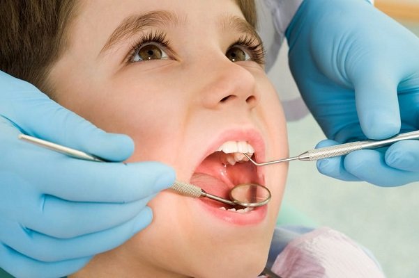 عوارض عدم آشنایی دندانپزشک با کاربرد لیزر و سوختگی لثه